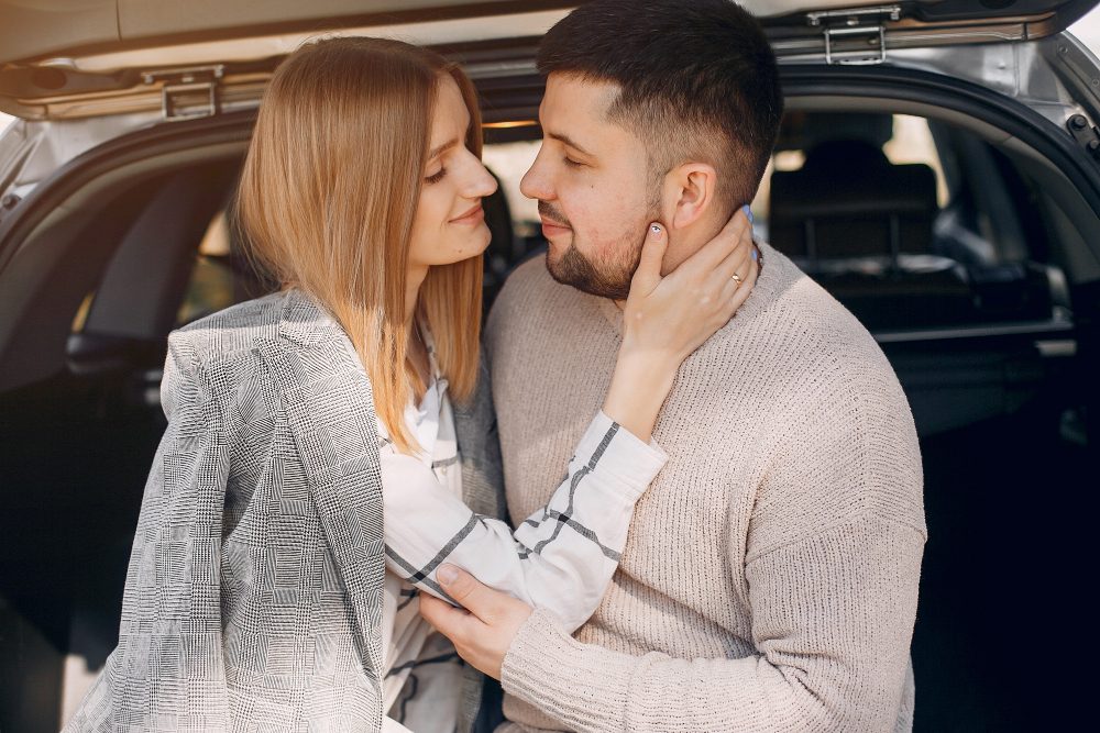 A woman getting to know a man before deciding whether to trust him